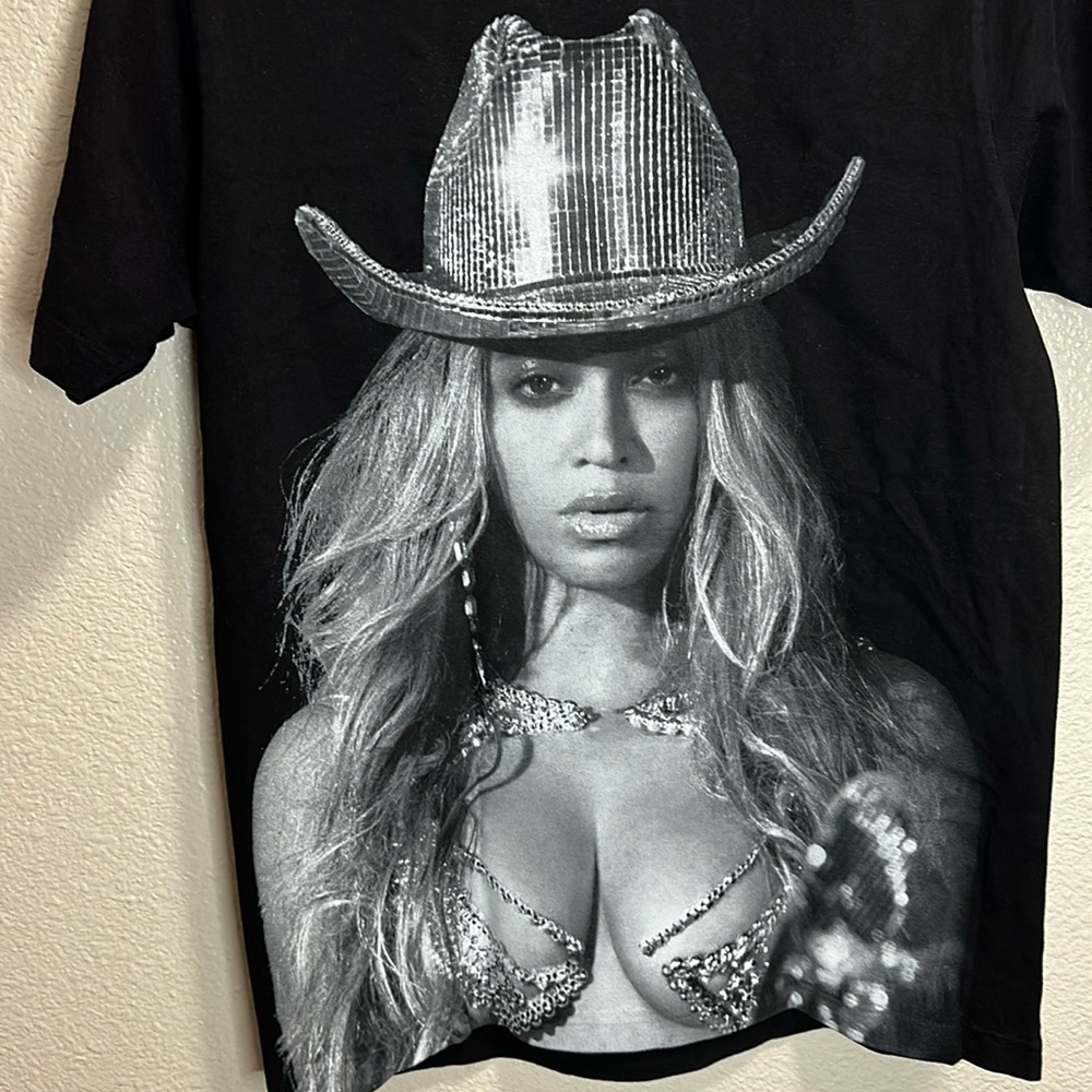 Beyoncé renaissance world tour tshirt